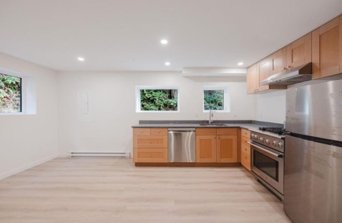 6960 Sunshine Coast Highway, Sechelt, BC 