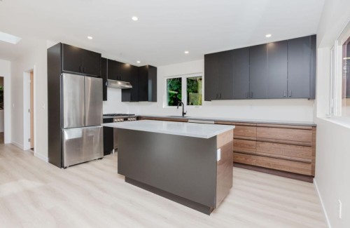 6960 Sunshine Coast Highway, Sechelt, BC 