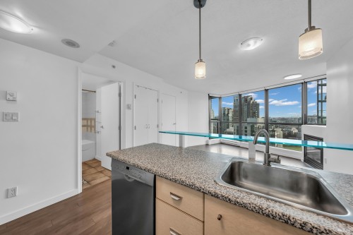 1901-501 Pacific Street, Vancouver, BC 