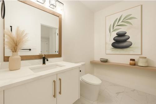 1-122 Eighth Avenue, New Westminster, BC 