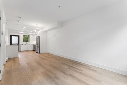 302-6933 Arcola Street, Burnaby, BC 