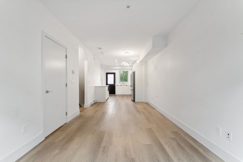 302-6933 Arcola Street, Burnaby, BC 