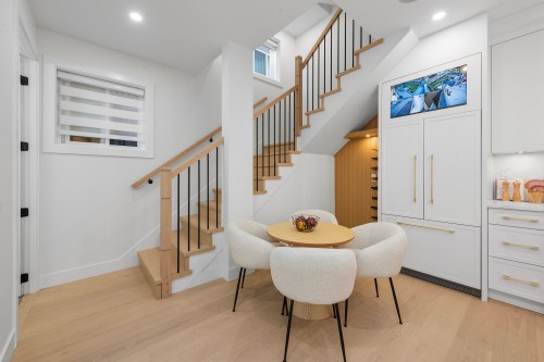 1-4855 Dumfries Street, Vancouver, BC 