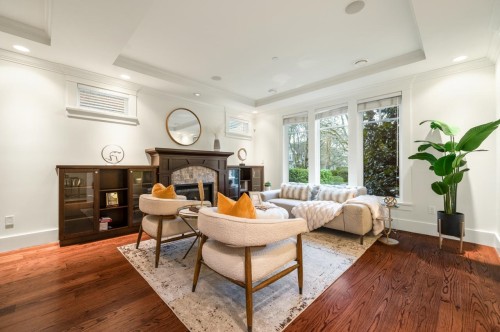 2031 45Th Avenue W, Vancouver, BC 