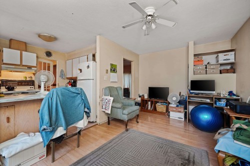 1621 Fell Avenue, North Vancouver, BC 