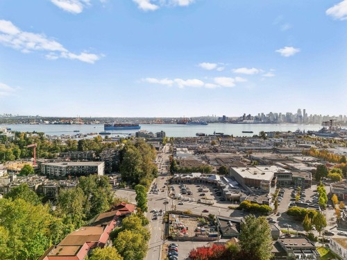 1621 Fell Avenue, North Vancouver, BC 