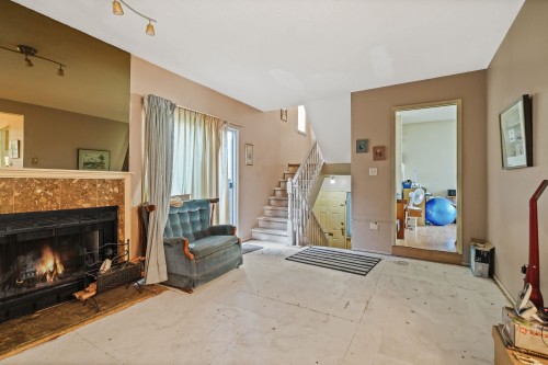 1621 Fell Avenue, North Vancouver, BC 