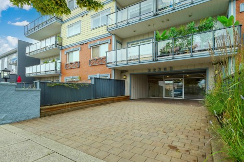 401-22363 Selkirk Avenue, Maple Ridge, BC 