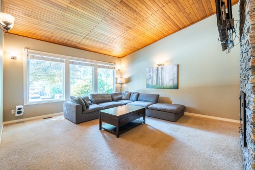 2419 Oranda Avenue, Coquitlam, BC 