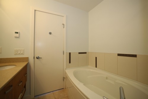 226-5160 Davis Bay Road, Sechelt, BC 