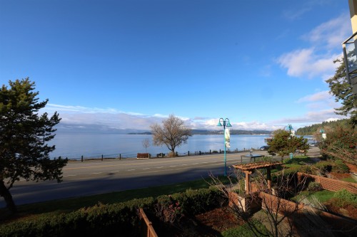 226-5160 Davis Bay Road, Sechelt, BC 