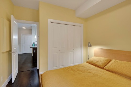 106-7377 14Th Avenue, Burnaby, BC 