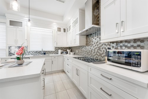 7380 Ontario Street, Vancouver, BC 