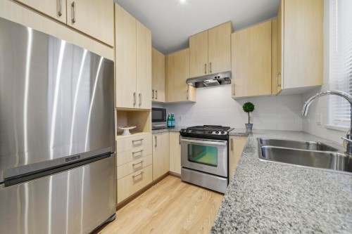 114-3178 Dayanee Springs Boulevard, Coquitlam, BC 