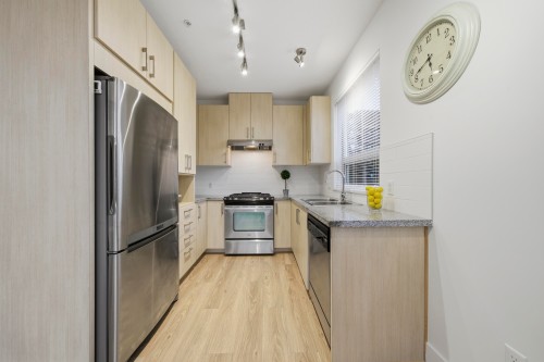 114-3178 Dayanee Springs Boulevard, Coquitlam, BC 