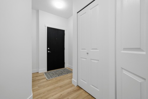 114-3178 Dayanee Springs Boulevard, Coquitlam, BC 