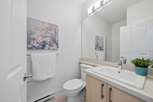 114-3178 Dayanee Springs Boulevard, Coquitlam, BC 