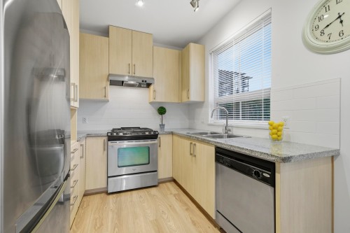 114-3178 Dayanee Springs Boulevard, Coquitlam, BC 