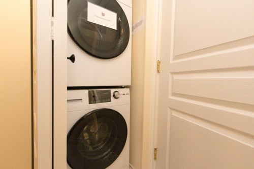 1501-1189 Howe Street, Vancouver, BC 