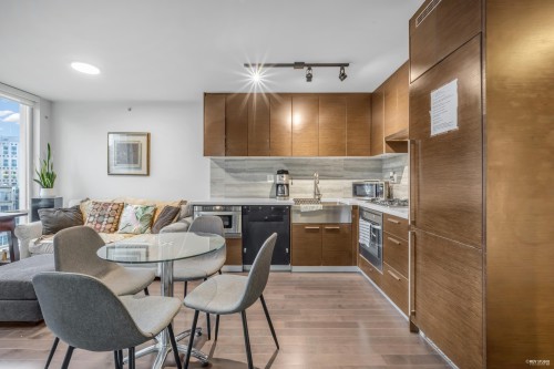 1602-535 Smithe Street, Vancouver, BC 