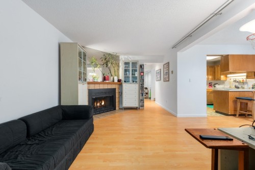 3-6771 Cooney Road, Richmond, BC 