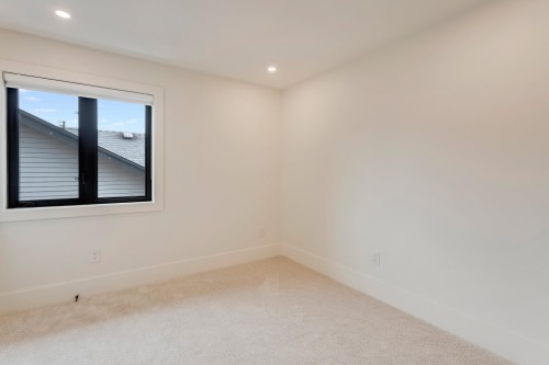 102-1038 Delestre Avenue, Coquitlam, BC 