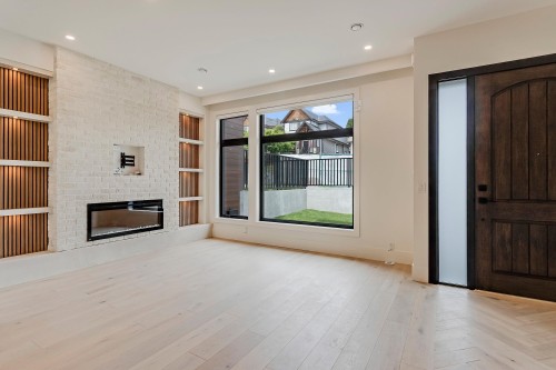 102-1038 Delestre Avenue, Coquitlam, BC 