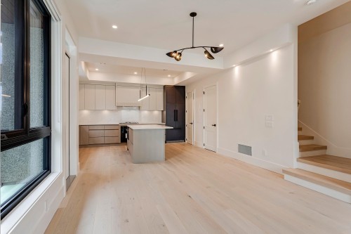 102-1038 Delestre Avenue, Coquitlam, BC 