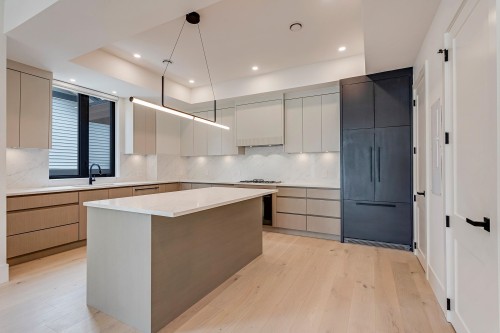 102-1038 Delestre Avenue, Coquitlam, BC 