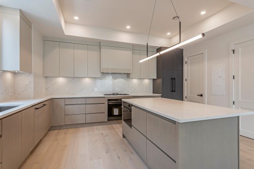 102-1038 Delestre Avenue, Coquitlam, BC 