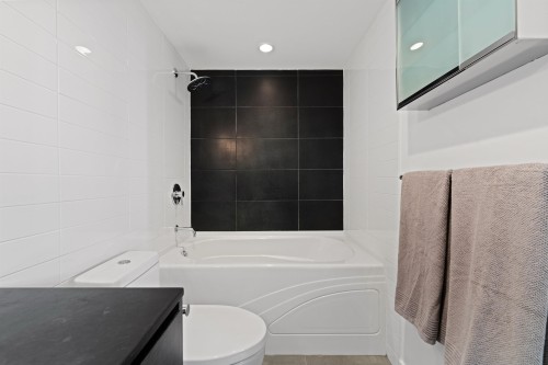 403-988 Richards Street, Vancouver, BC 