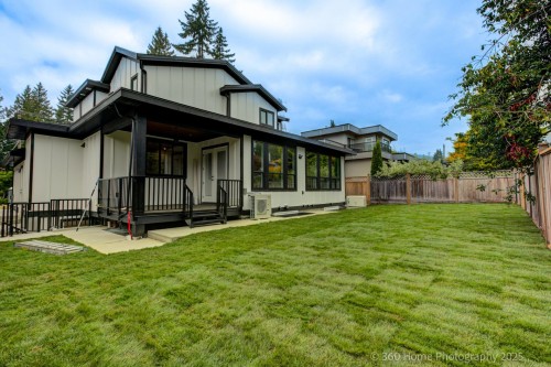 3252 Allan Road, North Vancouver, BC 