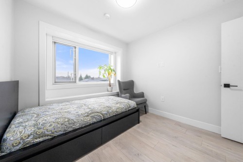 6751 Knight Street, Vancouver, BC 