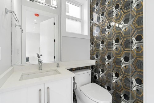 6751 Knight Street, Vancouver, BC 