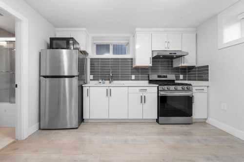 6751 Knight Street, Vancouver, BC 