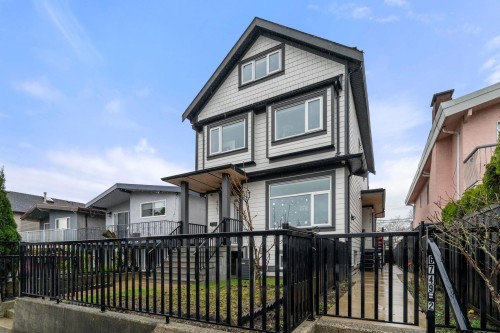 6751 Knight Street, Vancouver, BC 