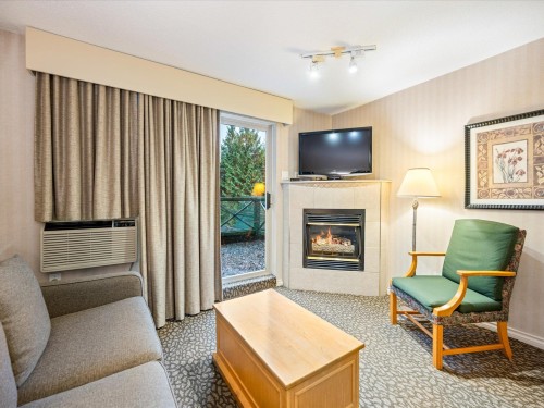 215-4319 Main Street, Whistler, BC 