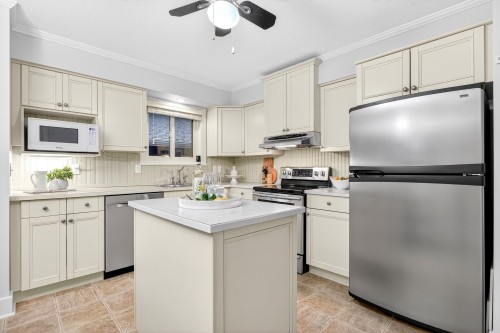 3960 Robin Place, Port Coquitlam, BC 