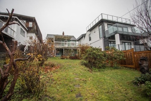 11 Hythe Avenue, Burnaby, BC 