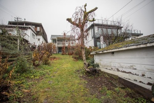 11 Hythe Avenue, Burnaby, BC 