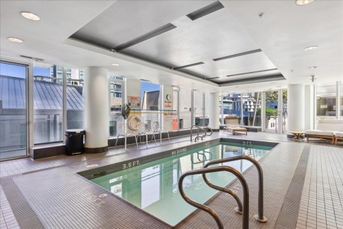 402-1477 Pender Street W, Vancouver, BC 