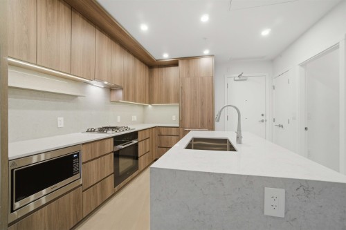 608-5212 Cambie Street, Vancouver, BC 