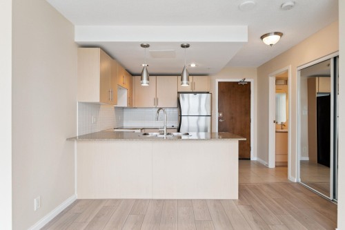 2008-550 Taylor Street, Vancouver, BC 