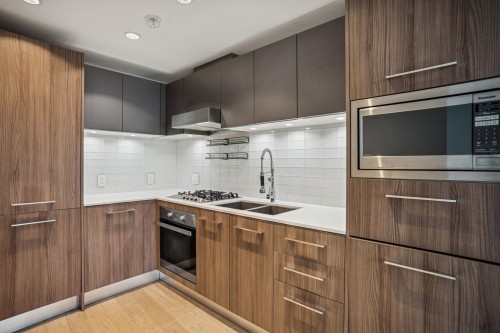 503-4638 Gladstone Street, Vancouver, BC 