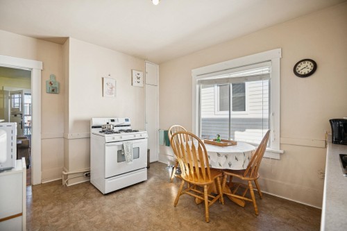 2258 Kitchener Street, Vancouver, BC 