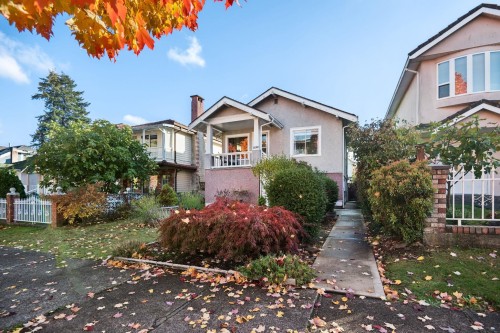 2258 Kitchener Street, Vancouver, BC 