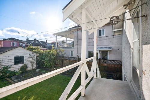 2258 Kitchener Street, Vancouver, BC 