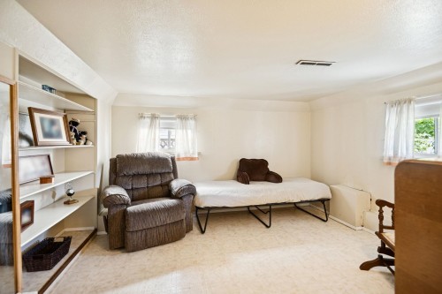 2258 Kitchener Street, Vancouver, BC 