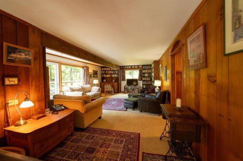 22 Brighton Beach, North Vancouver, BC 