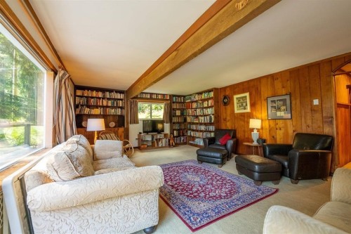 22 Brighton Beach, North Vancouver, BC 